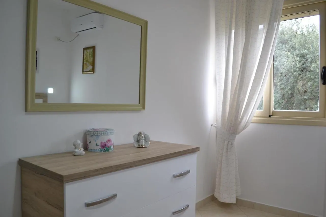 Flowers & Green 2 Bedrooms Apartment & Box Garage Vlorë